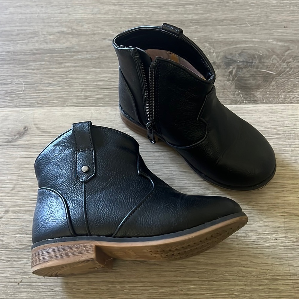 Black boots